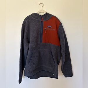 Patagonia fuzzy 1/2 zip men’s L